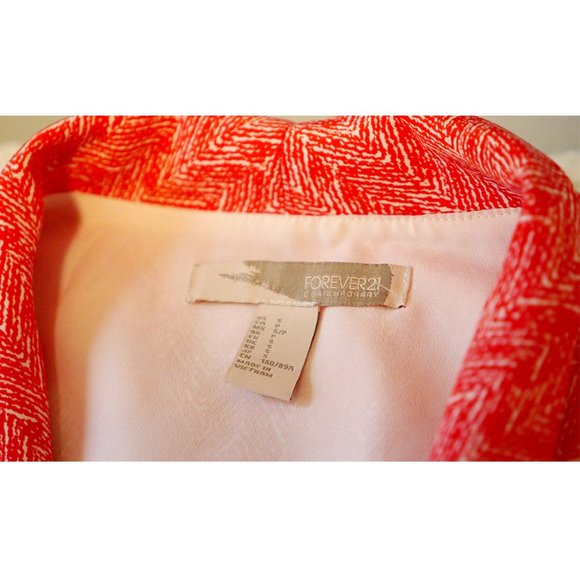 *Cleaning out closet price!* Forever 21 Orange Red Pattern Dress size small - Picture 4 of 5